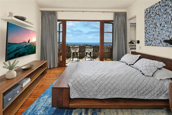 1131 Emerald Bay, Laguna Beach, California 92651