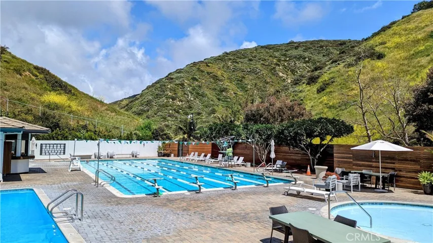 1131 Emerald Bay, Laguna Beach, California 92651