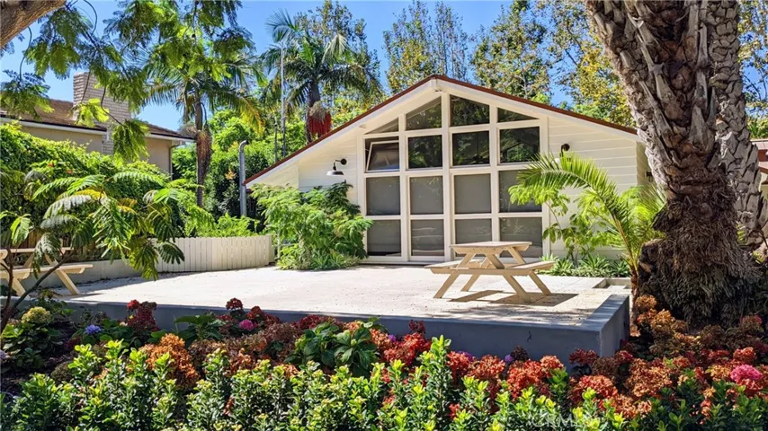 1131 Emerald Bay, Laguna Beach, California 92651