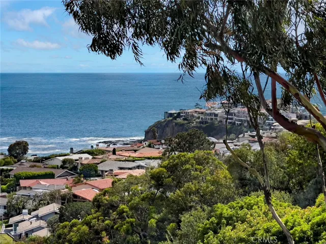 1131 Emerald Bay, Laguna Beach, California 92651