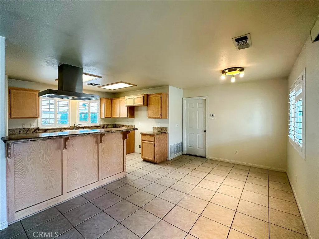 8520 Bolero, Yucca Valley, California 92284 home-pic-28
