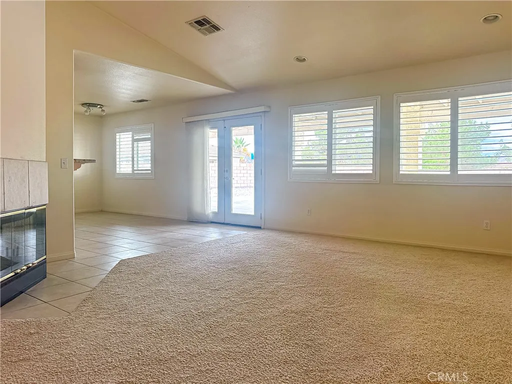 8520 Bolero, Yucca Valley, California 92284 home-pic-16
