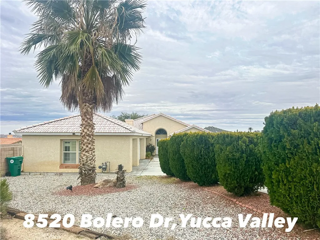 8520 Bolero, Yucca Valley, California 92284 home-pic-2