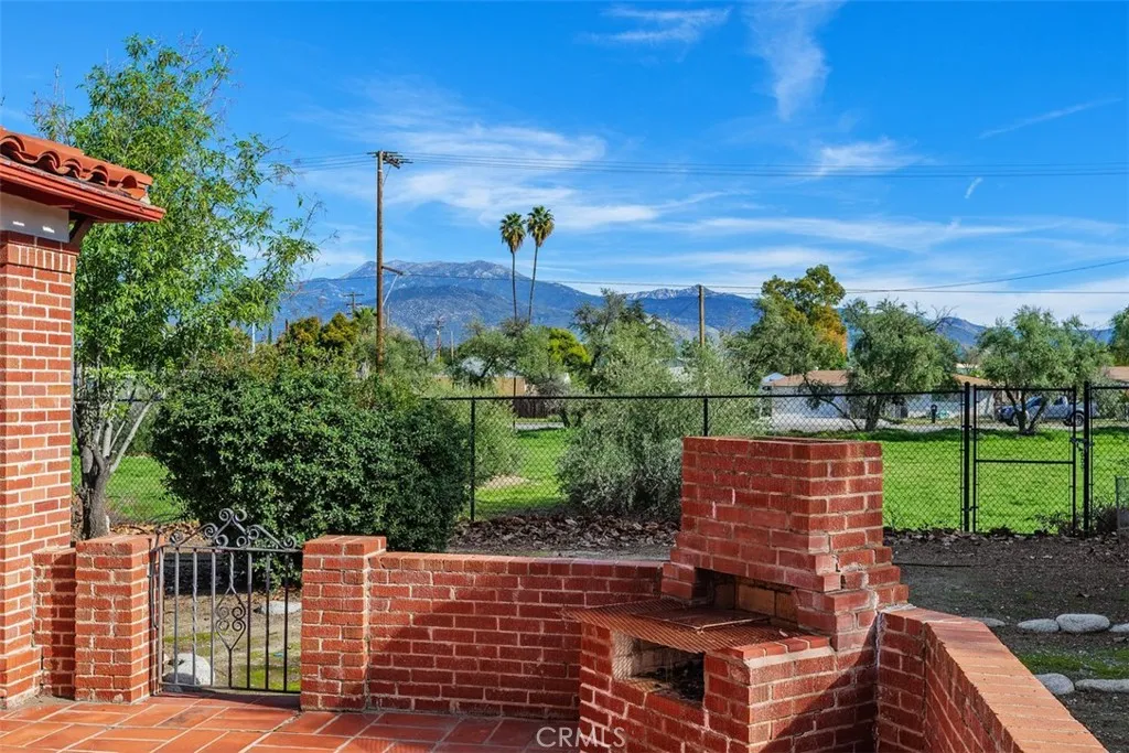 41699 Acacia Avenue, Hemet, California 92544 home-pic-16