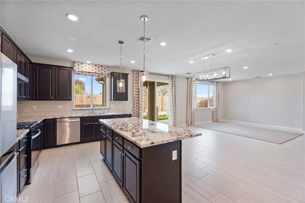 3215 Lourdes, Clovis, California 93619 home-pic-29