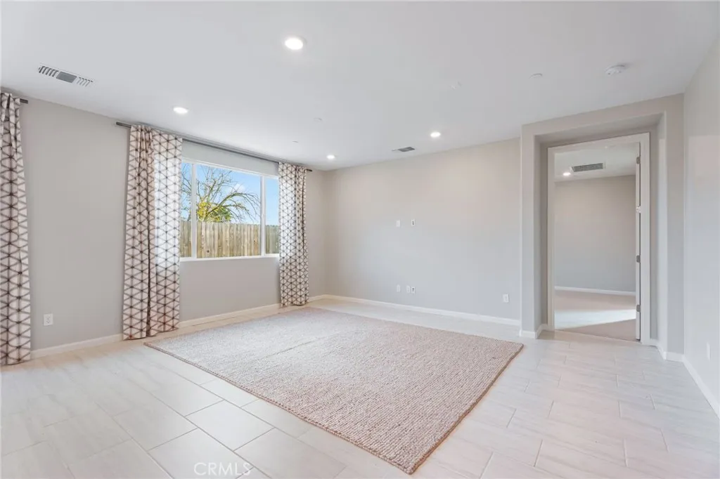 3215 Lourdes, Clovis, California 93619 home-pic-22