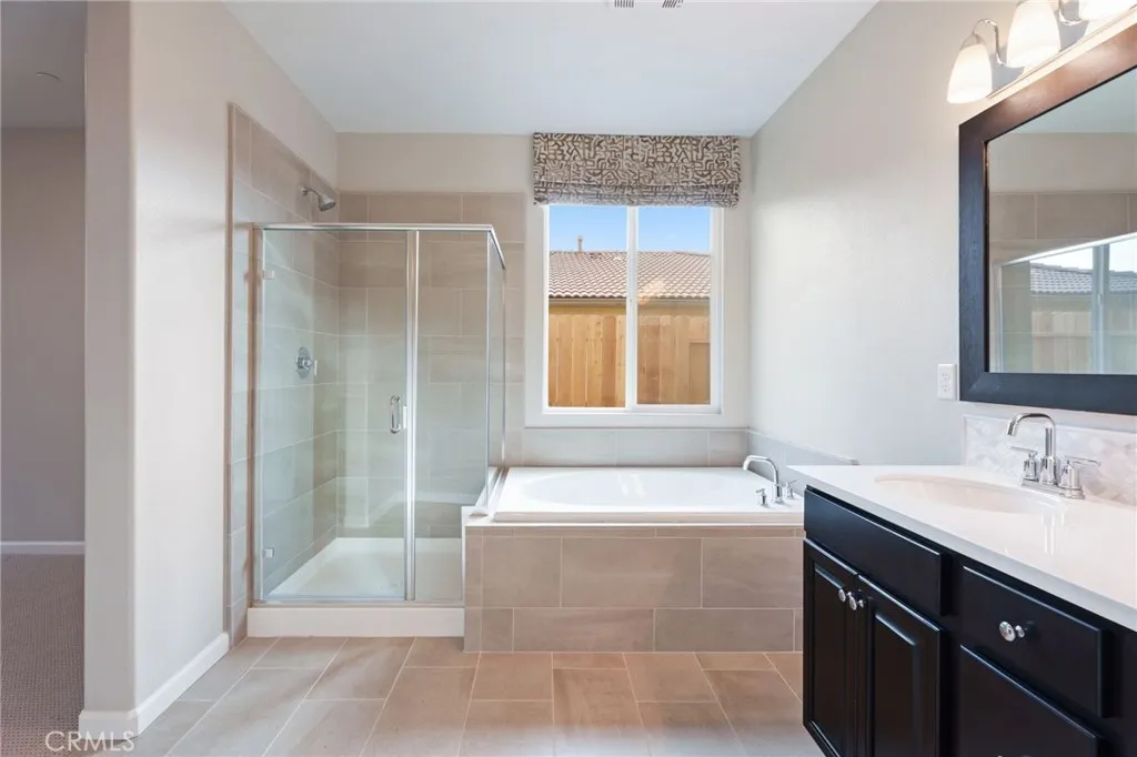 3215 Lourdes, Clovis, California 93619 home-pic-20