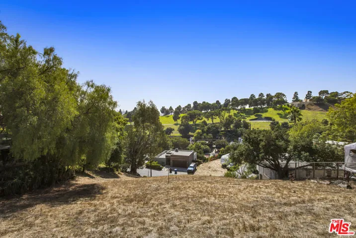 Back of the Lot Facing Street