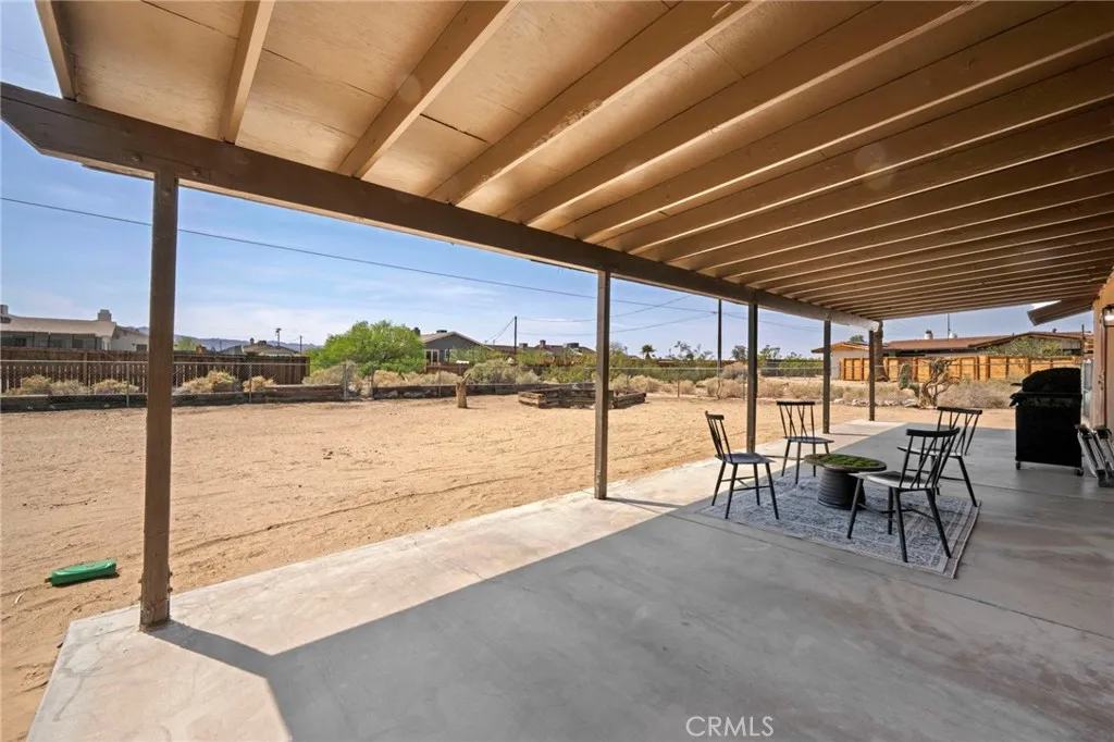 4686 Stirrup Lane, 29 Palms, California 92277 home-pic-16