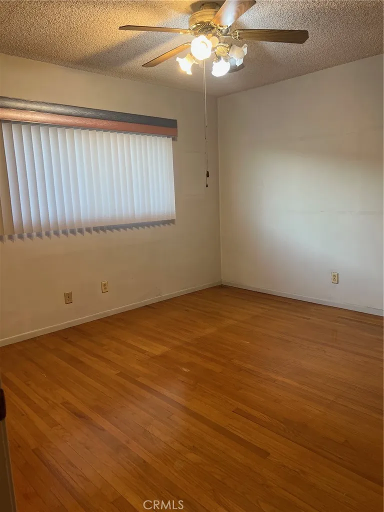17375 Tullock Street, Bloomington, California 92316 home-pic-12