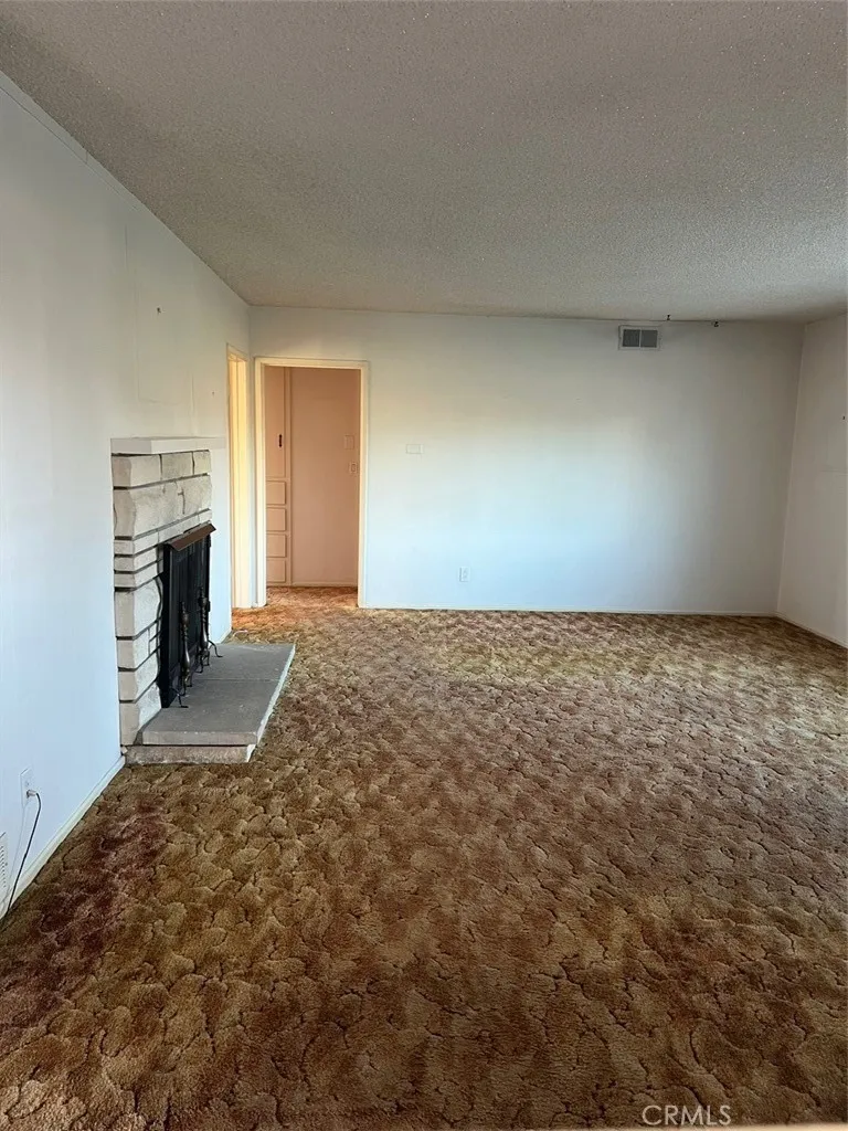 17375 Tullock Street, Bloomington, California 92316 home-pic-9
