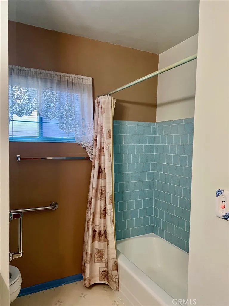 17375 Tullock Street, Bloomington, California 92316 home-pic-16