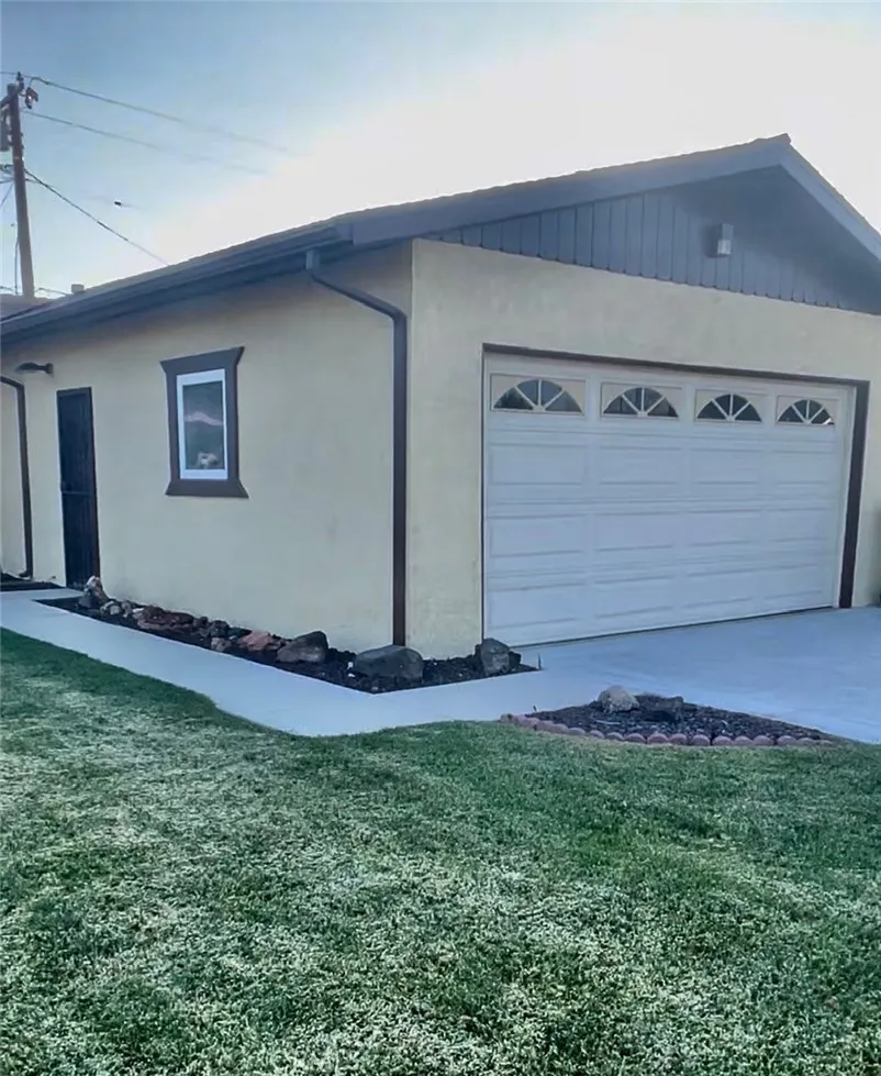 17375 Tullock Street, Bloomington, California 92316 home-pic-3