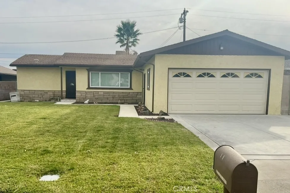 17375 Tullock Street, Bloomington, California 92316 home-pic-2