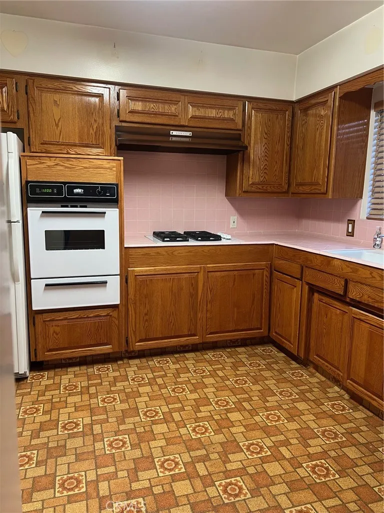 17375 Tullock Street, Bloomington, California 92316 home-pic-33