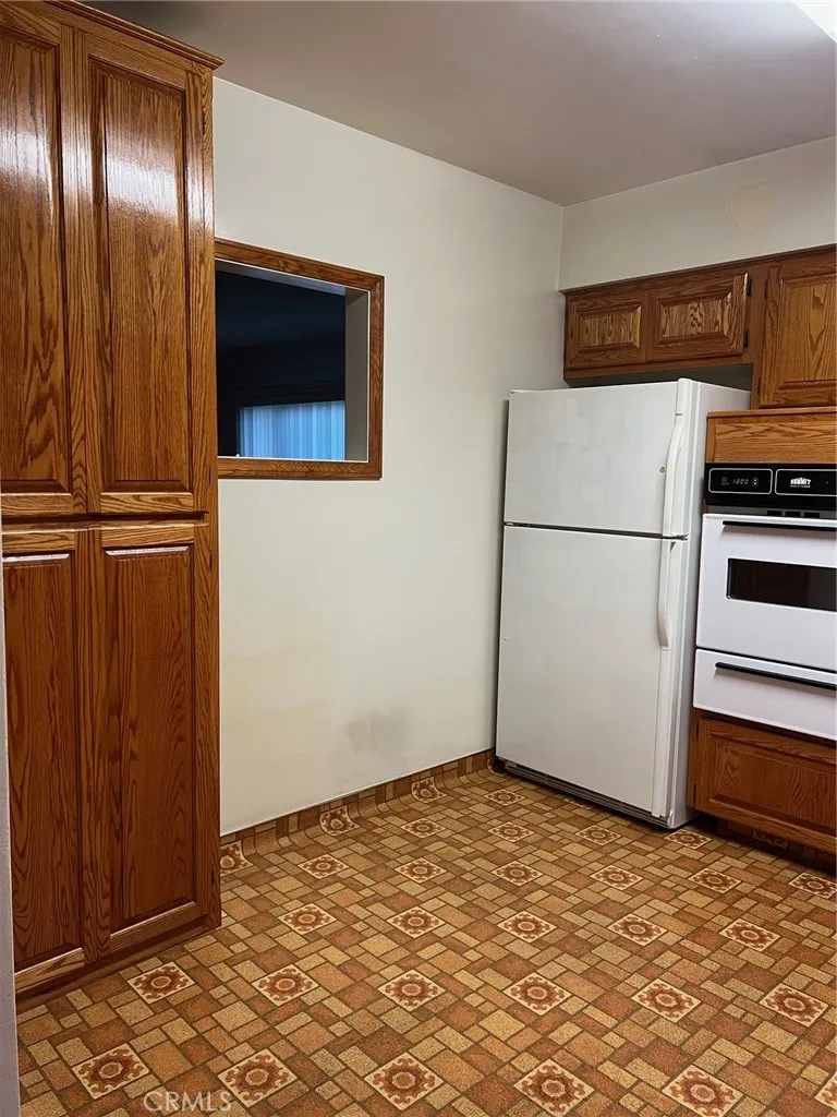 17375 Tullock Street, Bloomington, California 92316 home-pic-32