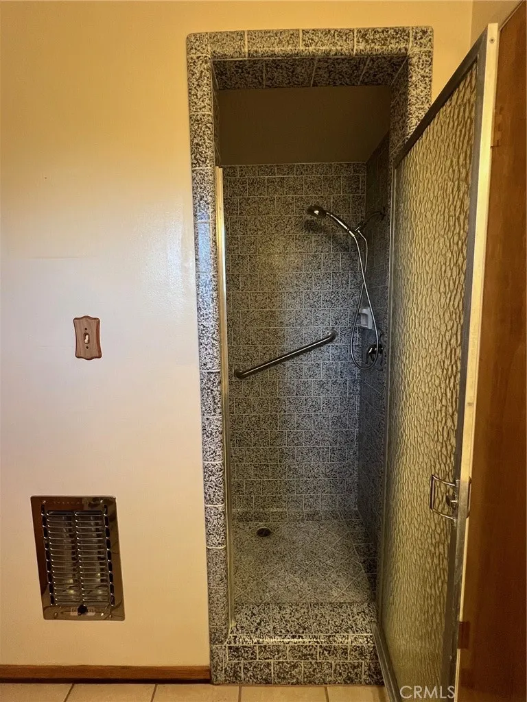 17375 Tullock Street, Bloomington, California 92316 home-pic-25