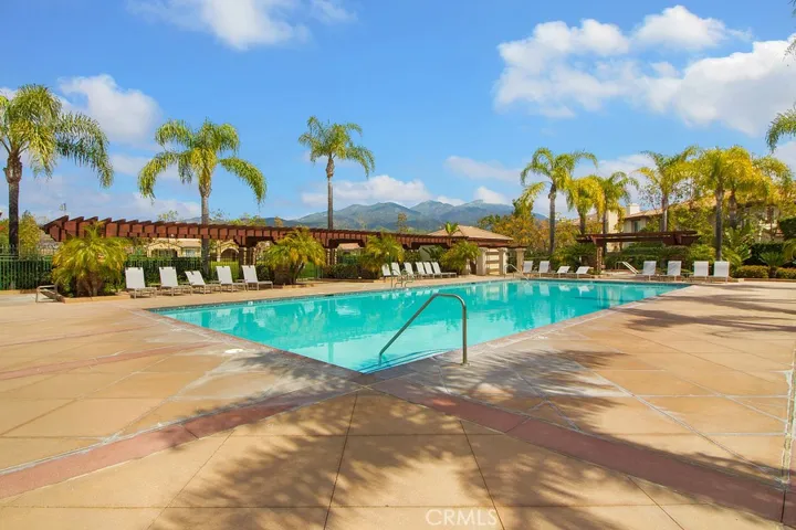 44 Via Florencia, Mission Viejo, California 92692
