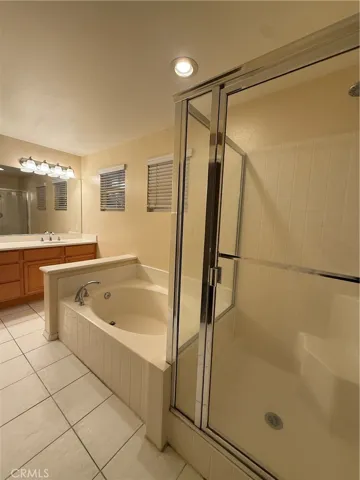 44 Via Florencia, Mission Viejo, California 92692