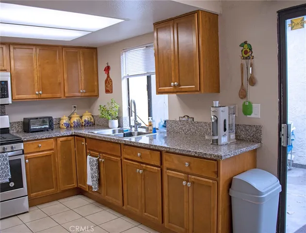 2021 E Bard Road, Oxnard, California 93033