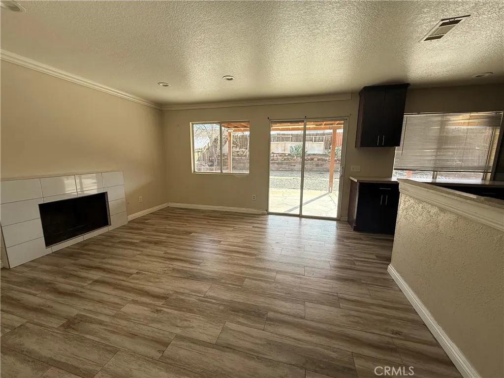 10851 Dove Lane, Adelanto, California 92301 home-pic-13