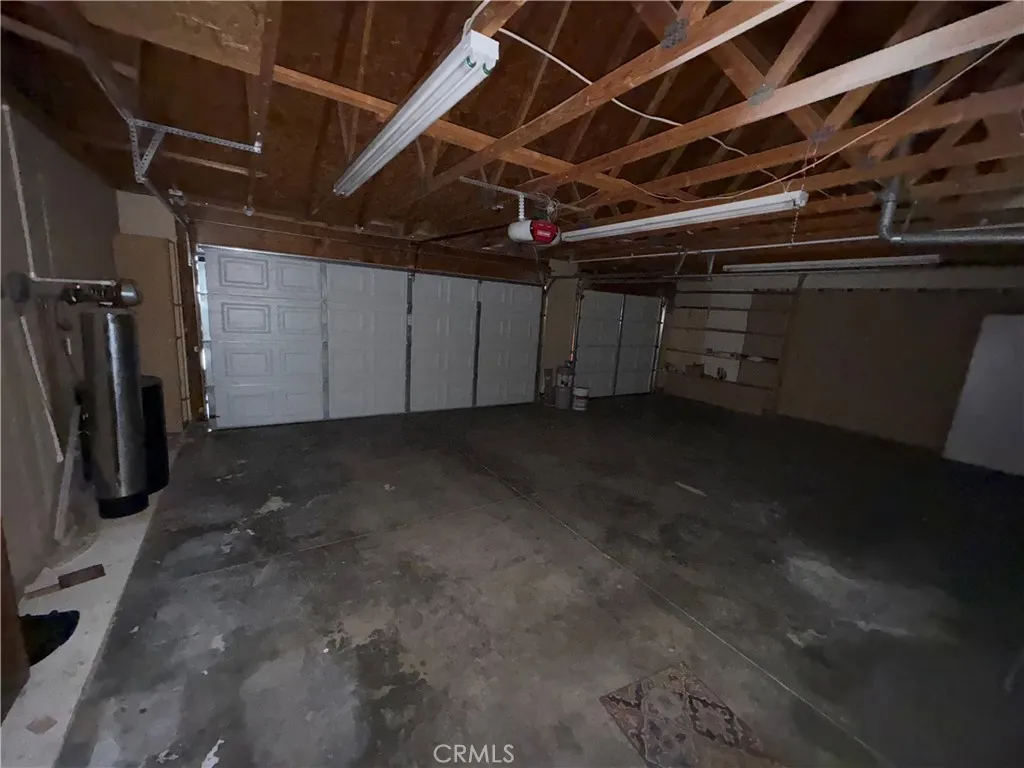 10851 Dove Lane, Adelanto, California 92301 home-pic-30
