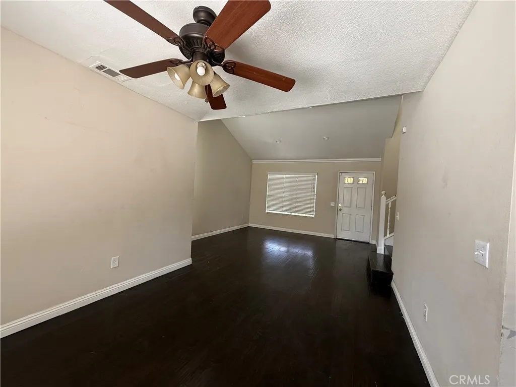 10851 Dove Lane, Adelanto, California 92301 home-pic-8
