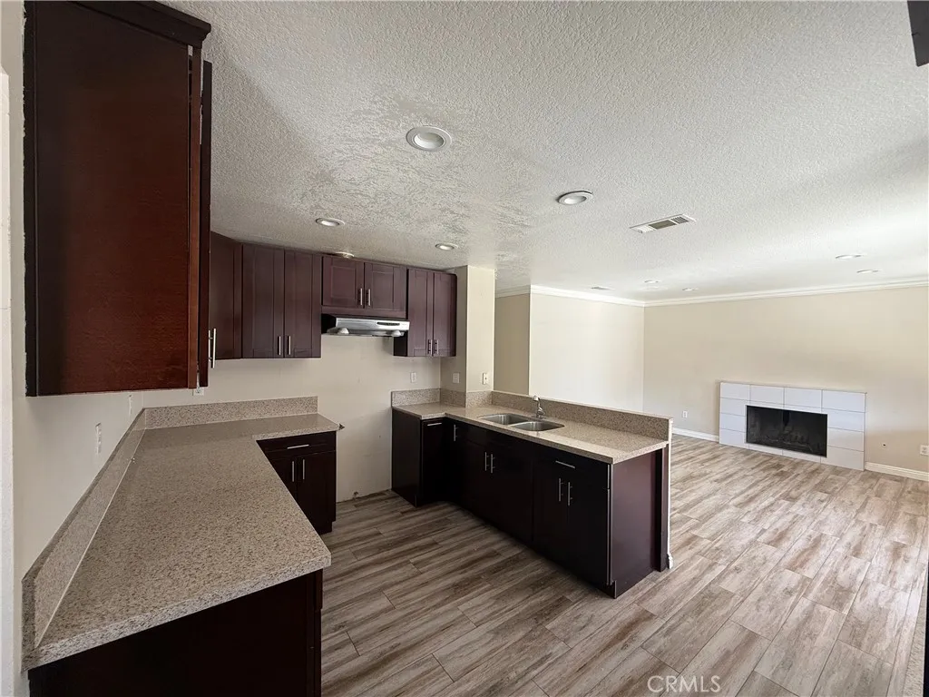 10851 Dove Lane, Adelanto, California 92301 home-pic-9