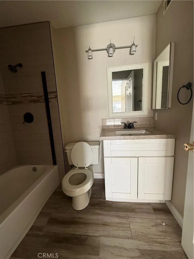10851 Dove Lane, Adelanto, California 92301 home-pic-19
