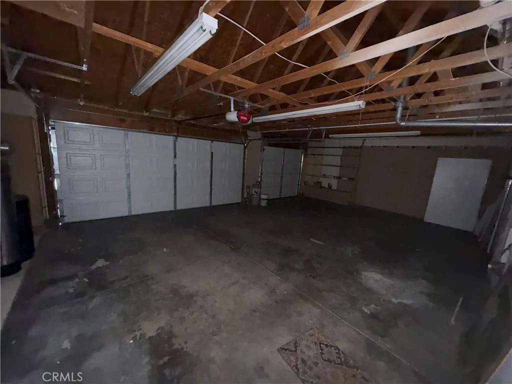 10851 Dove Lane, Adelanto, California 92301 home-pic-29