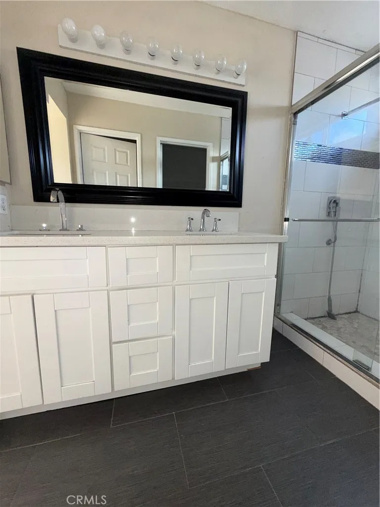 10851 Dove Lane, Adelanto, California 92301 home-pic-41