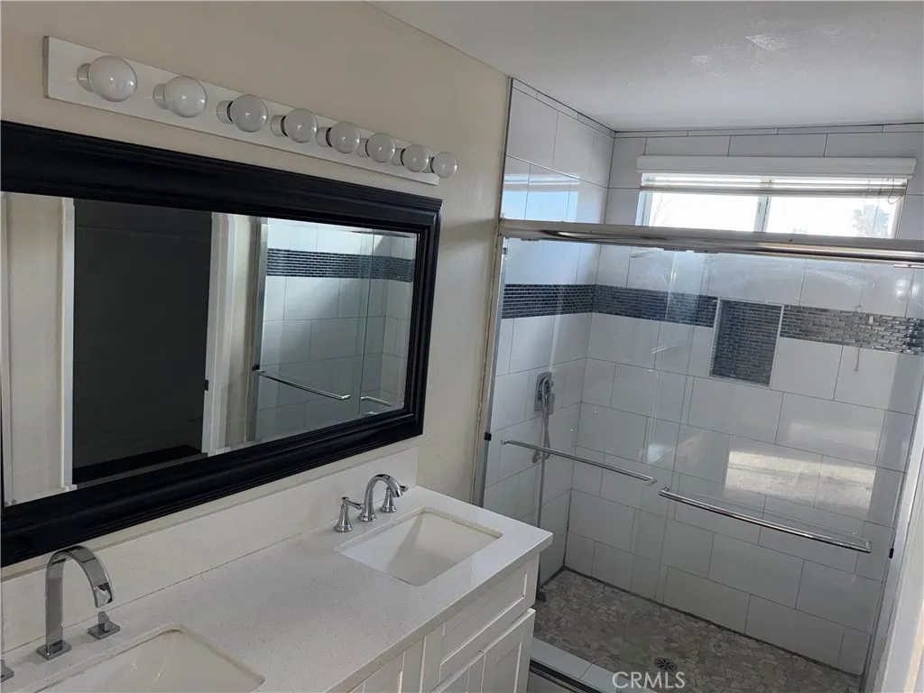 10851 Dove Lane, Adelanto, California 92301 home-pic-39
