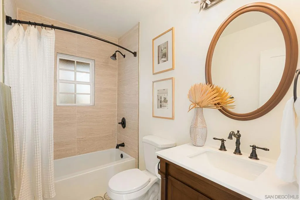700 Wakefield Ct, El Cajon, California 92020 home-pic-12