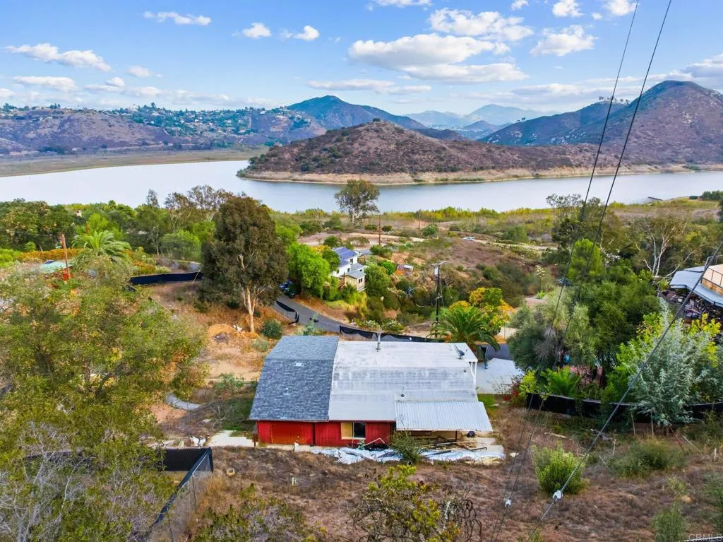 9703 Upas, Escondido, California 92029 home-pic-12