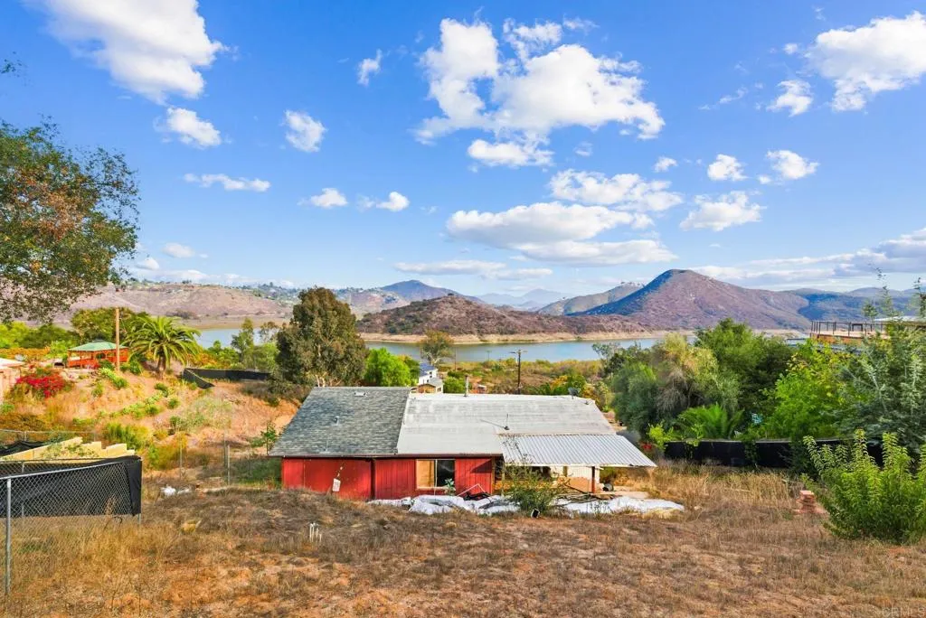 9703 Upas, Escondido, California 92029 home-pic-15