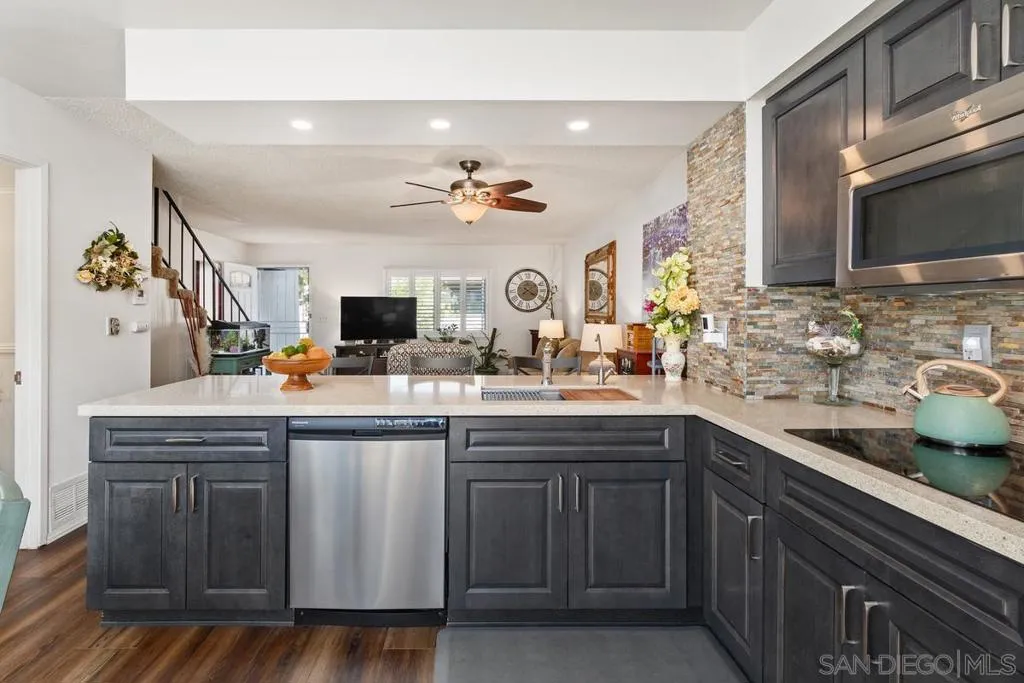 5800 Lake Murray Blvd 83, La Mesa, California 91942 home-pic-1