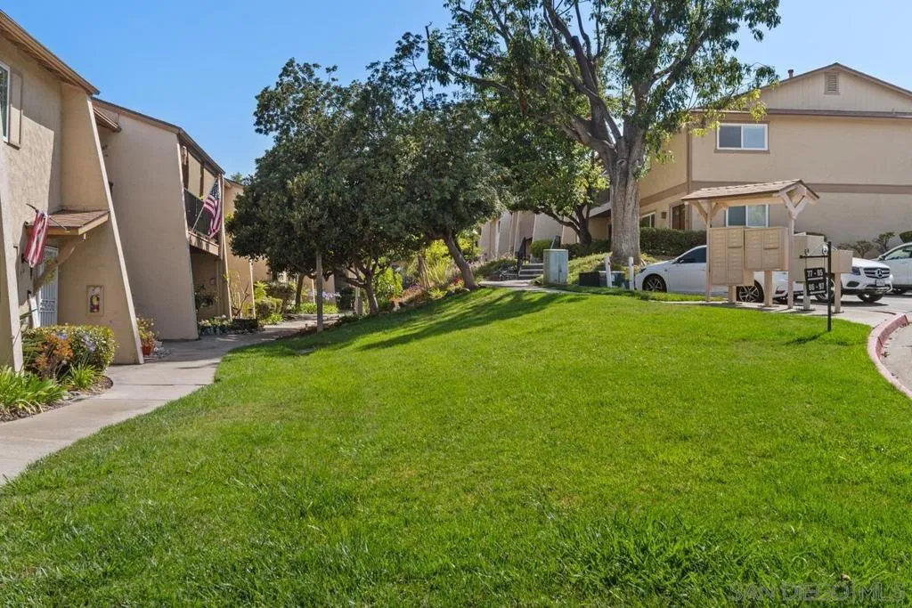 5800 Lake Murray Blvd 83, La Mesa, California 91942 home-pic-37