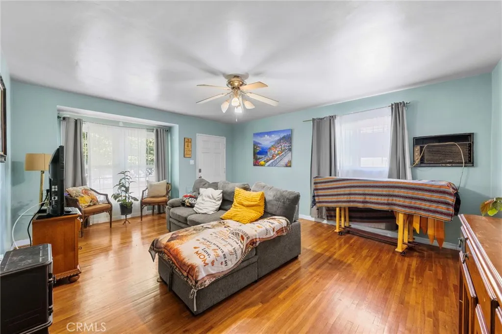 5824 Heliotrope, Maywood, California 90270 home-pic-11
