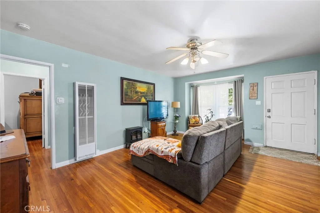5824 Heliotrope, Maywood, California 90270 home-pic-10