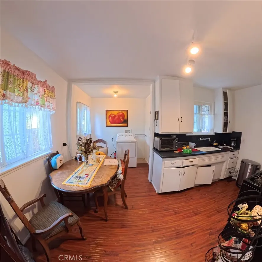 5824 Heliotrope, Maywood, California 90270 home-pic-18