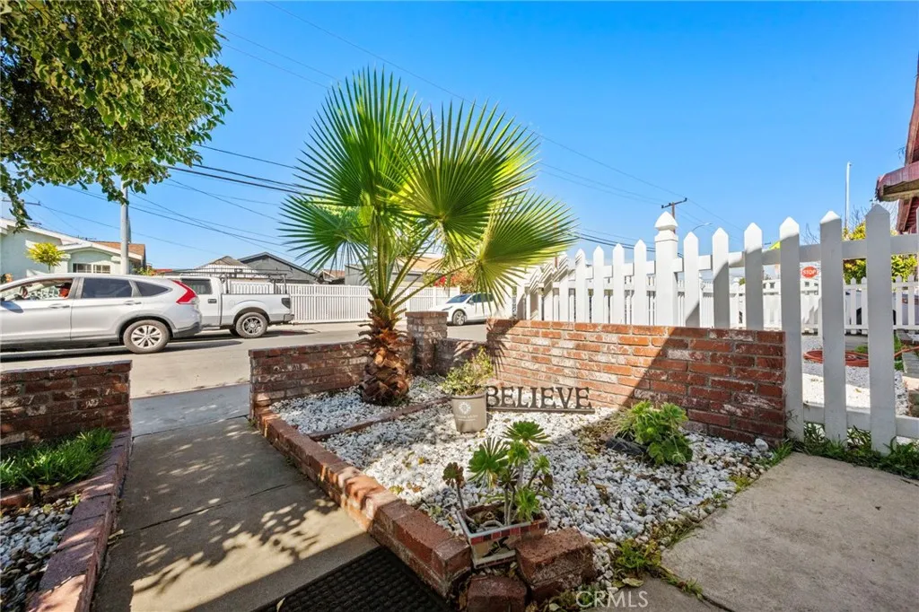 5824 Heliotrope, Maywood, California 90270 home-pic-4