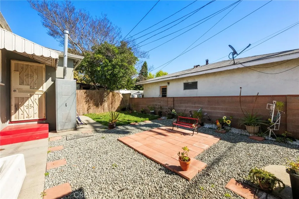 5824 Heliotrope, Maywood, California 90270 home-pic-28