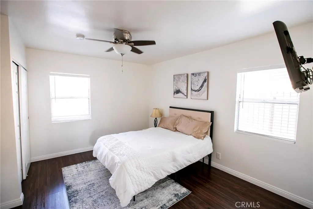 121 W Fairview, Inglewood, California 90302 home-pic-15