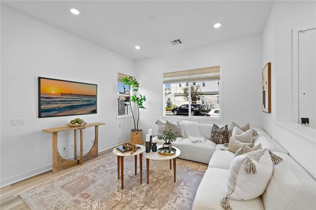 790 Sunrise Rd, Rancho Mission Viejo, California 92694 home-pic-10