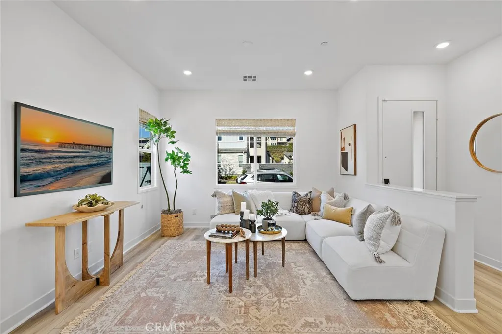 790 Sunrise Rd, Rancho Mission Viejo, California 92694 home-pic-16