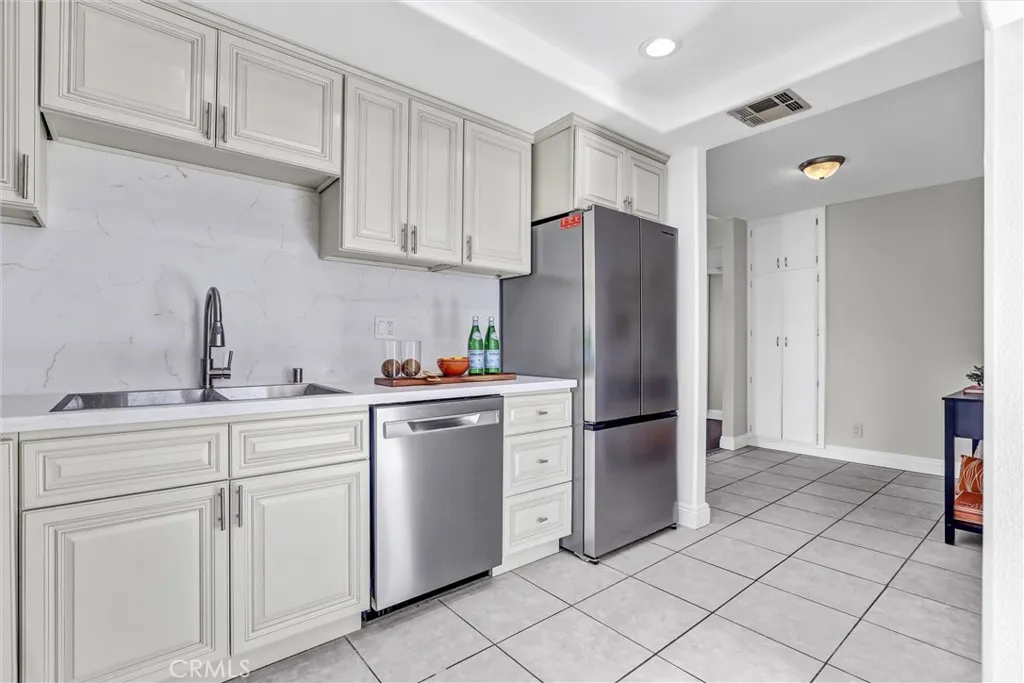 3543 Spanish Gate, Newbury Park, California 91320 home-pic-9