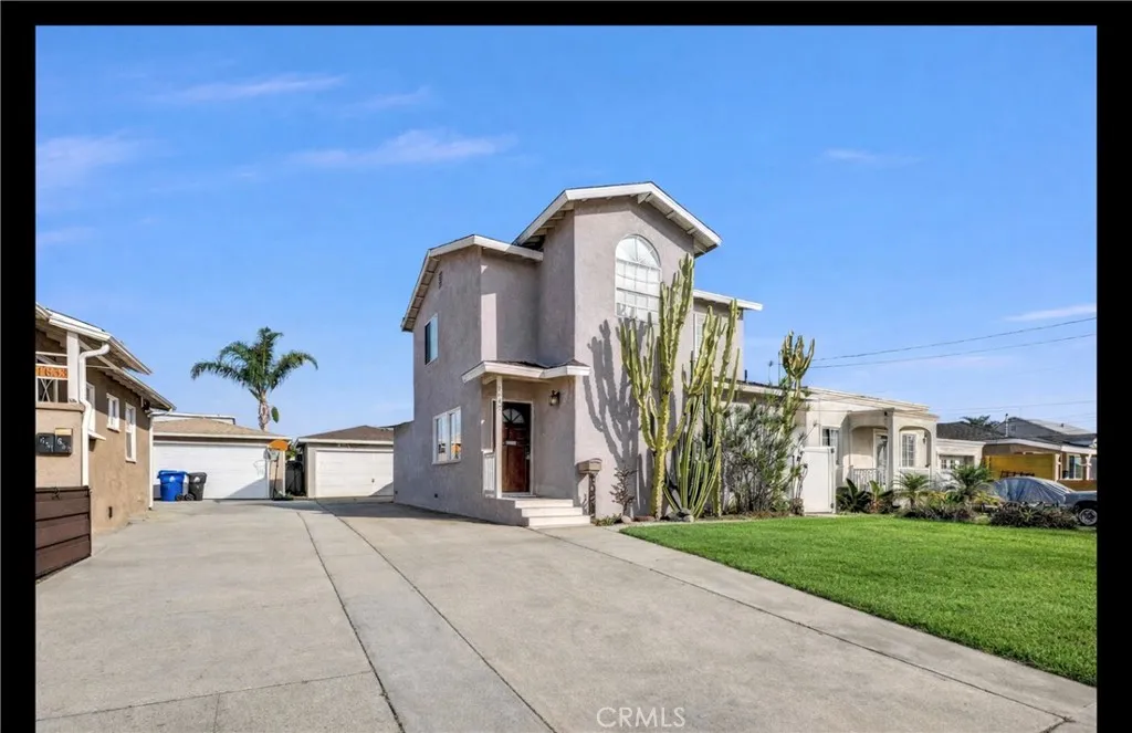 1647 W 215th, Torrance, California 90501 home-pic-1