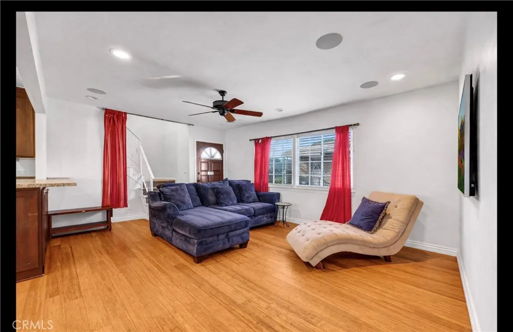 1647 W 215th, Torrance, California 90501 home-pic-7