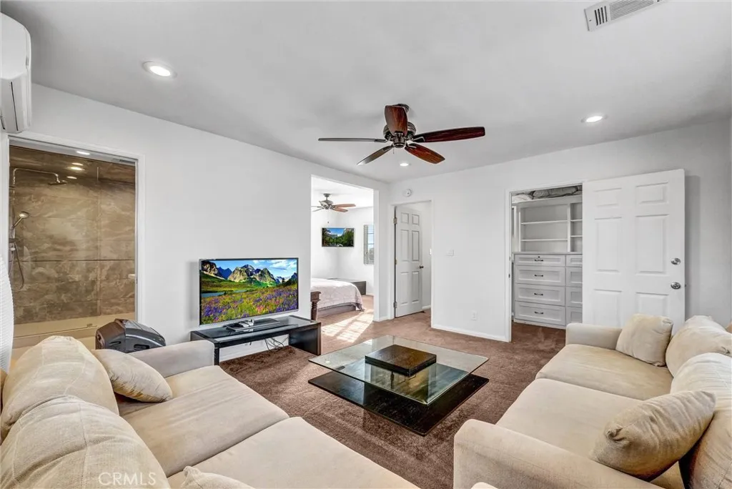 1647 W 215th, Torrance, California 90501 home-pic-21