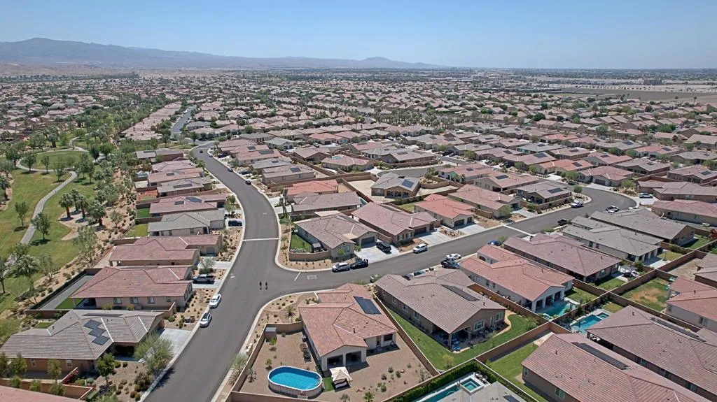 40647 Galileo Street, Indio, California 92203 home-pic-32